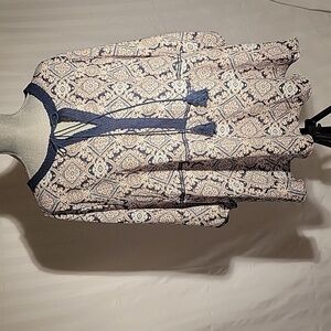 BloomChic Bandana Print Tassels Tie Neck Flutter Sleeve Blouse, Size: 18-20, NWT